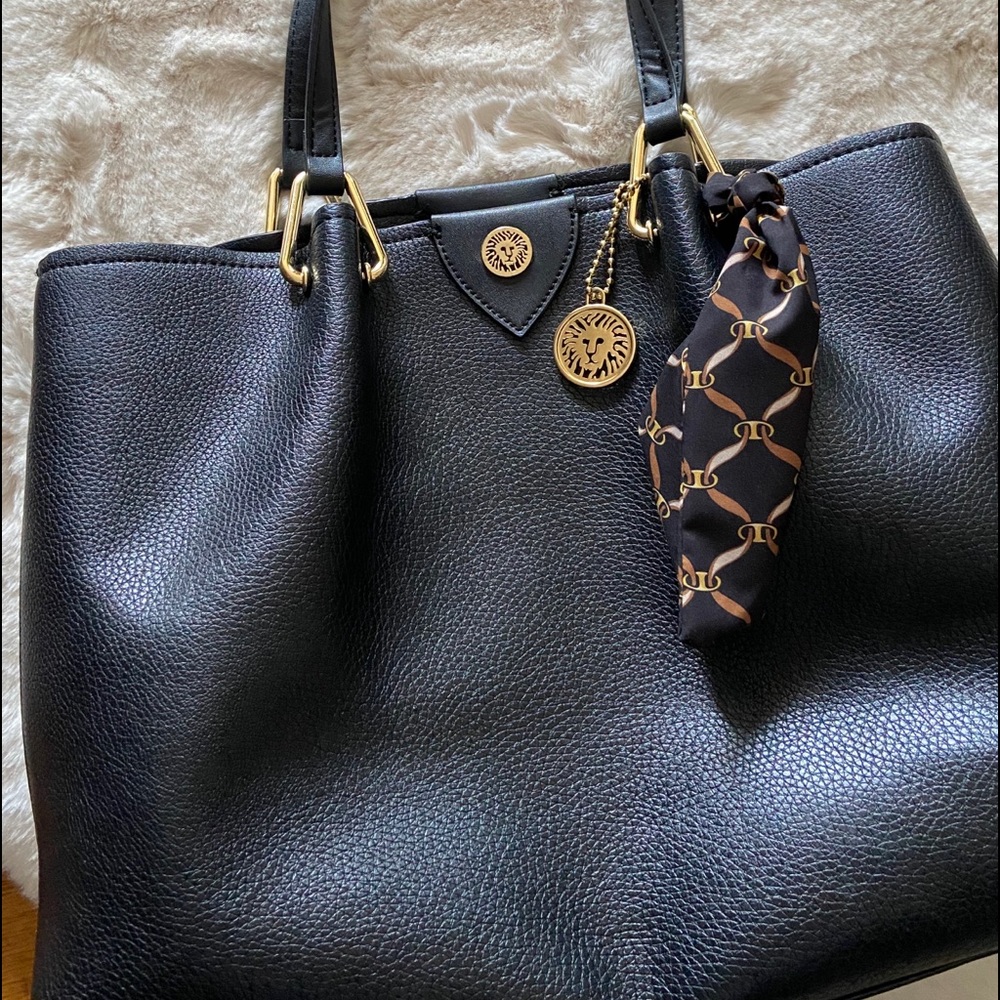Anne Klein black tote bag with scarf